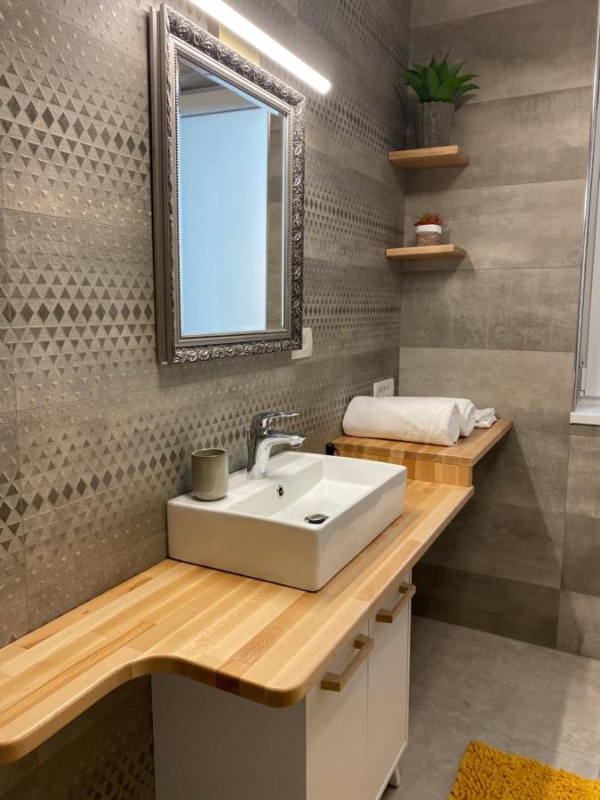 Olivia Studio Oradea Eksteriør billede